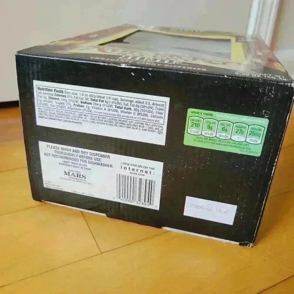 M&M's Nutcracker Sweet Candy Dispenser Holiday Limited Edition - Picture 5 of 12